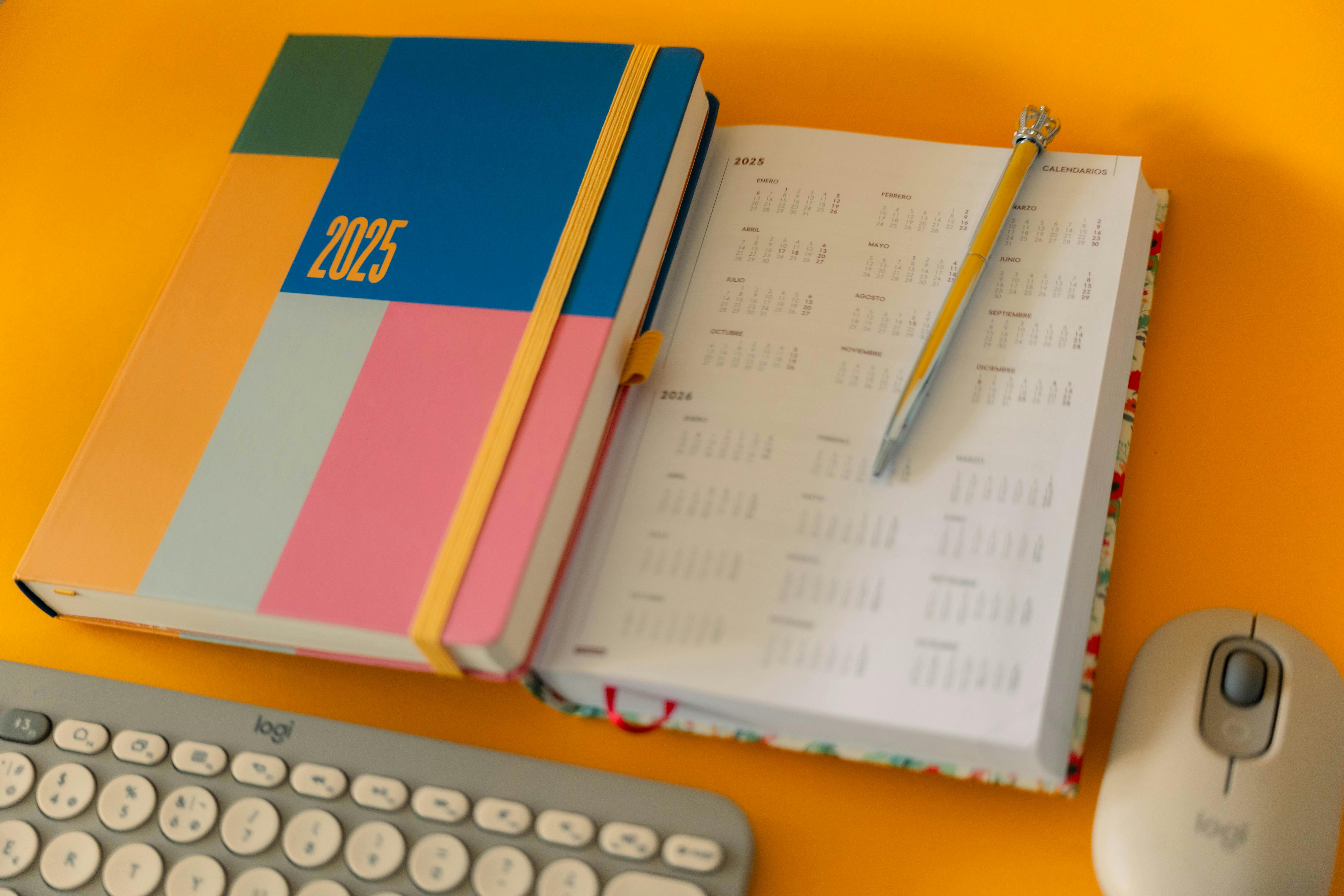Calendar și agendă pentru programul de lucru